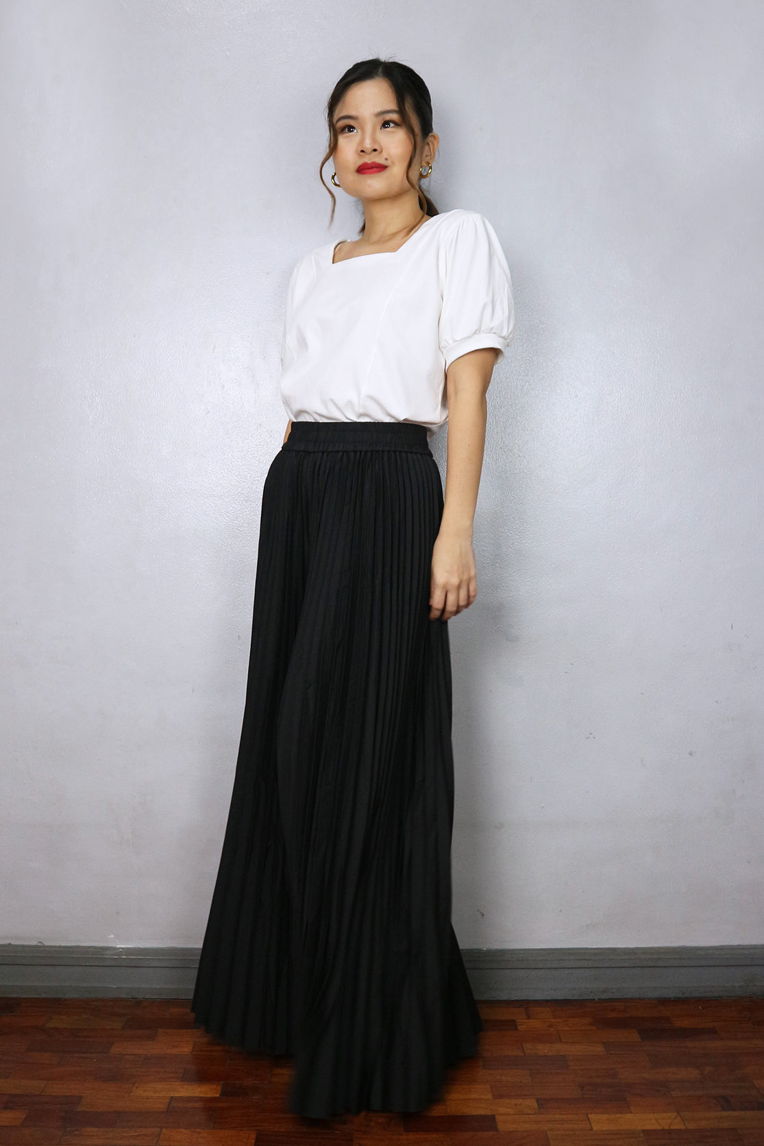 Plain Electric Pleats Pants