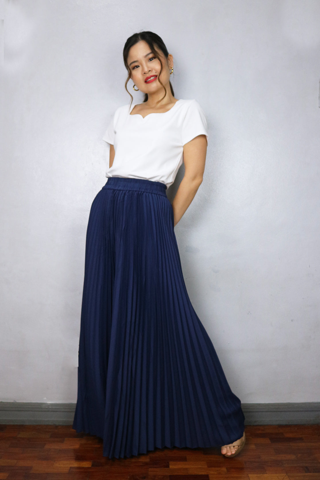 Plain Electric Pleats Pants